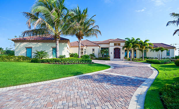 Best Driveway Paving Contractor  in Wood Village, OR